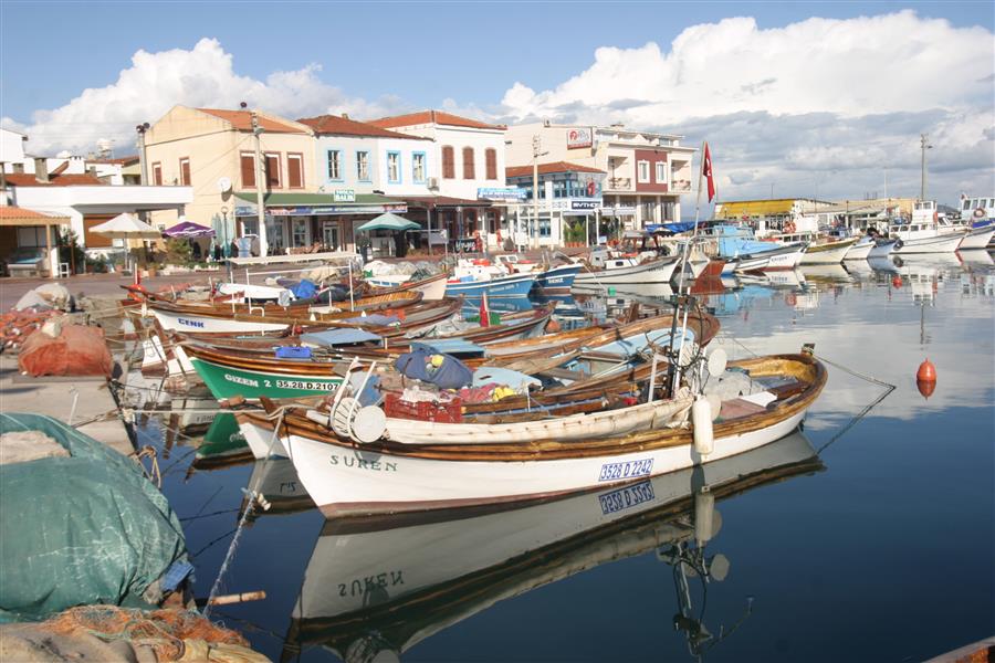 Urla pier