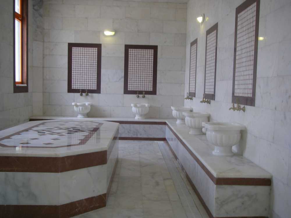 There are plenty of hot springs hotels in Sarıkaya
