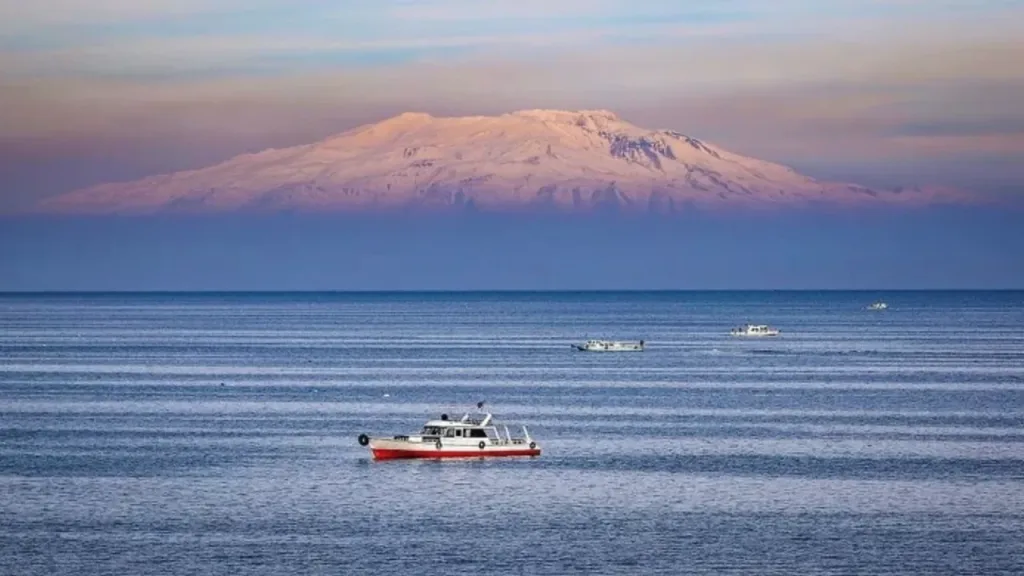 Lake Van and Mt Suphan