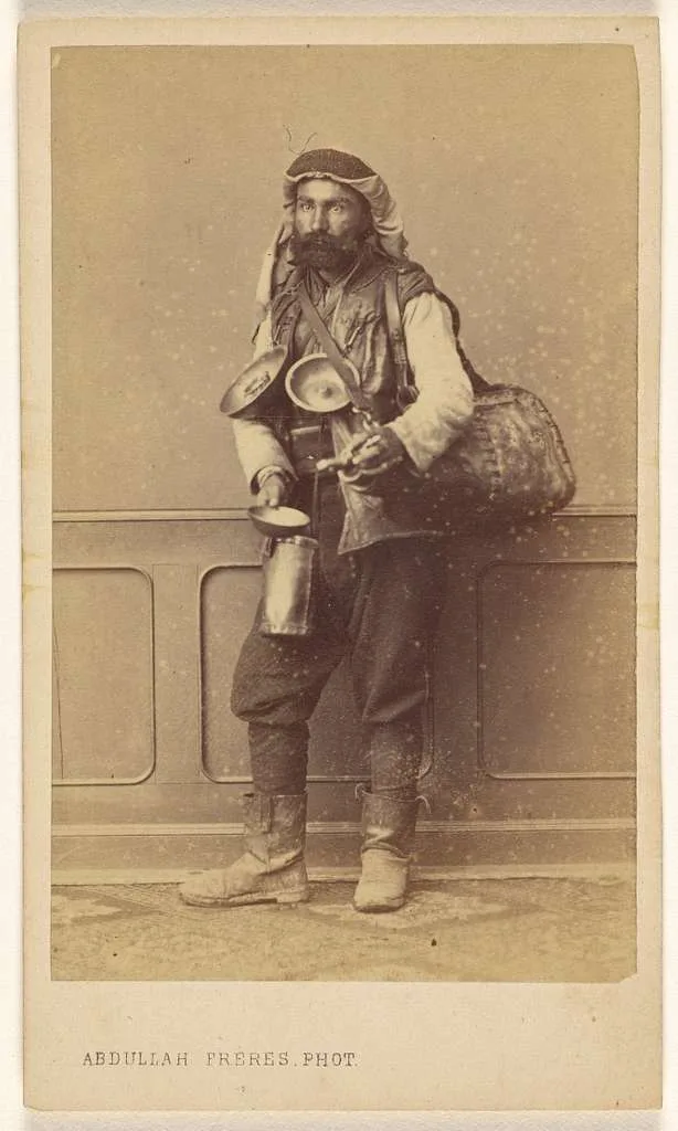 Abdullah Frères photo: water-carrying person